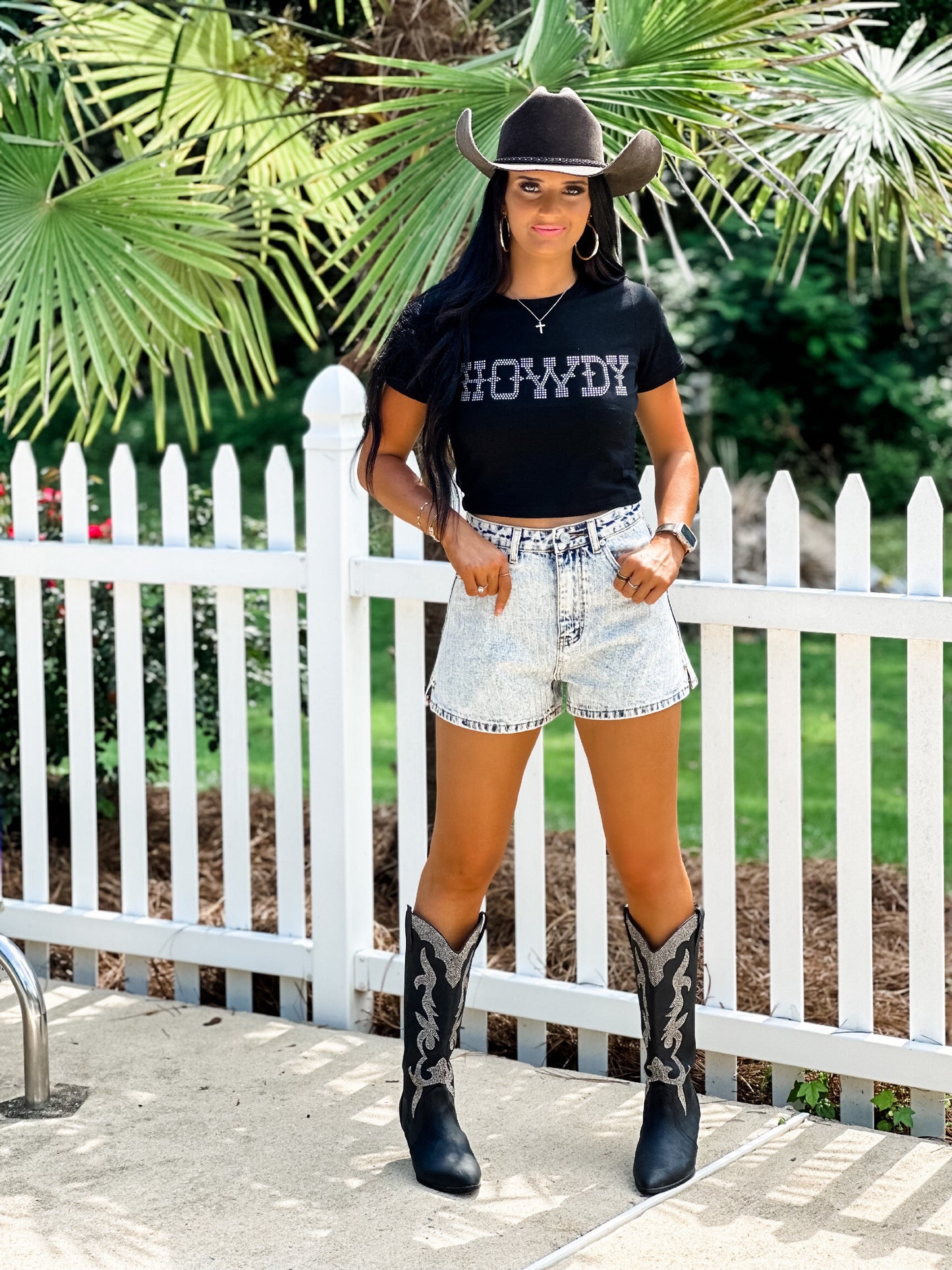 Howdy Rhinestone Tee - Black